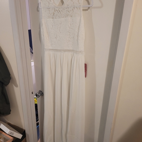 Ladies Maxi Dress - Picture 3 of 6